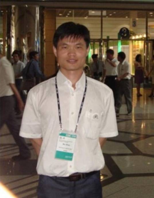 周波（东北林业大学生命科学学院副教授）