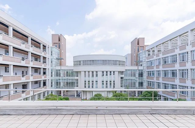 公办大学学费一年多少 公立大学学费标准