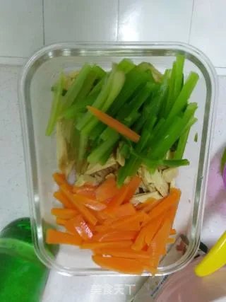 凉拌腐竹