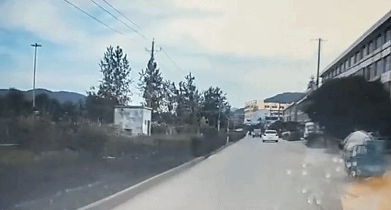 浙江温岭油罐车突发爆炸,汽车被炸飞4层楼高,怎么回事?