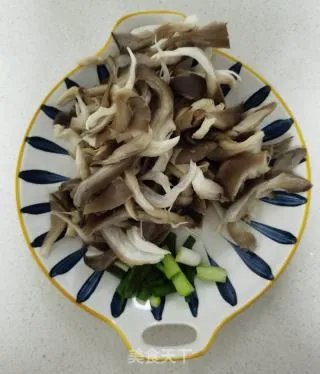 青菜炒蘑菇