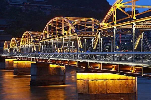 兰州黄河大桥有什么特点？