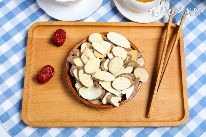 鸭子爱吃什么
