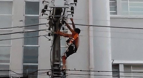 网红宏楠钓鱼被高压电是不是真的?