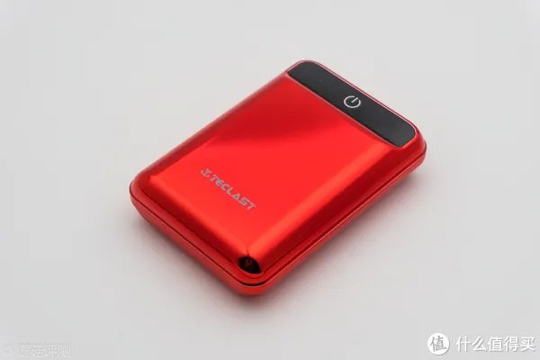 体积小、重量轻、参数强大:SONY 索尼 A6300 APS-C画幅 微单相机