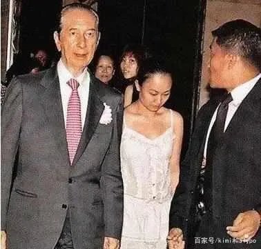 邓咏诗