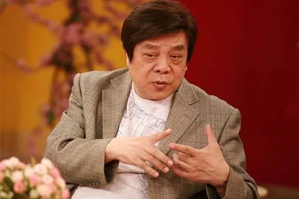 暴利!花4000元可以见赵忠祥3分钟,为何网友还说这个价格太低了?