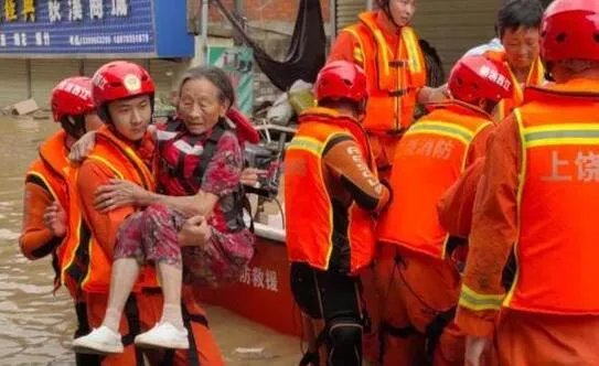 鄱阳湖各水文站全线告急 江西宣布进入战时状态