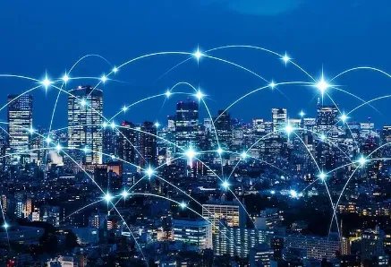 明星公告中所谓的“不想占用”的公共资源,到底指的是什么?