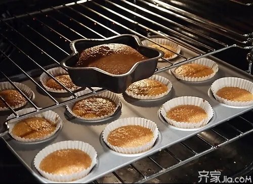 如何用烤箱做蛋糕  初学者必看的