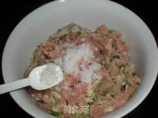 烫面蒸饺