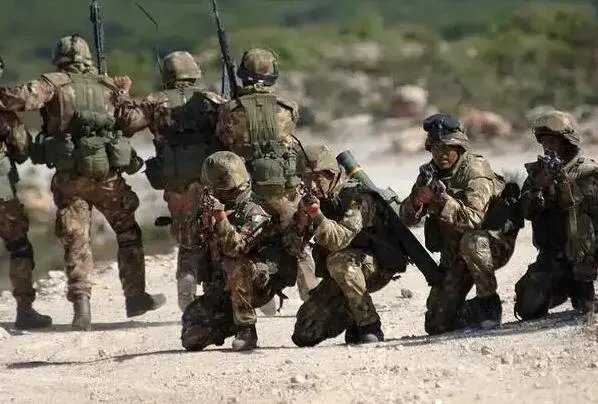 淇勭綏鏂负浠€涔堜笉鍔犲叆鍖楃害锛熶笉鏄笉鎯筹紙鏇剧粡琚嫆缁濆洓娆★級