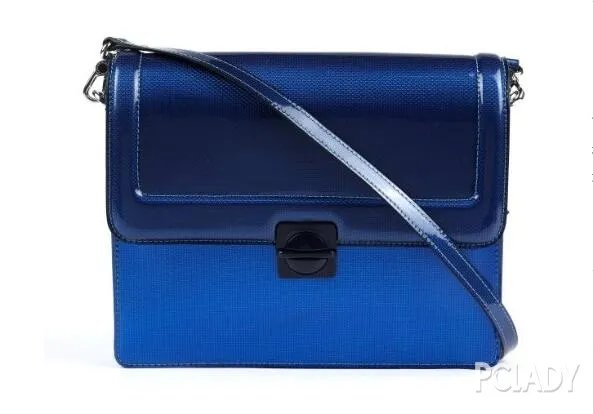 marc jacobs是什么档次?马克雅可布是几线牌子?