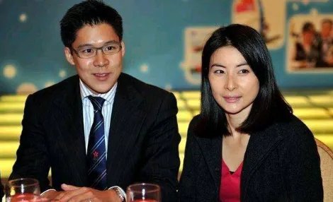 郭晶晶除冠军以外还有很多身份,难怪霍启刚铁心要娶她,究竟是哪些身份?