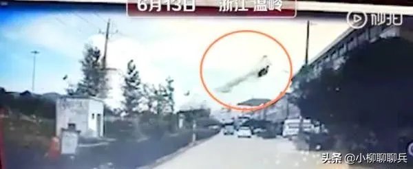 浙江温岭油罐车突发爆炸,汽车被炸飞4层楼高,怎么回事?