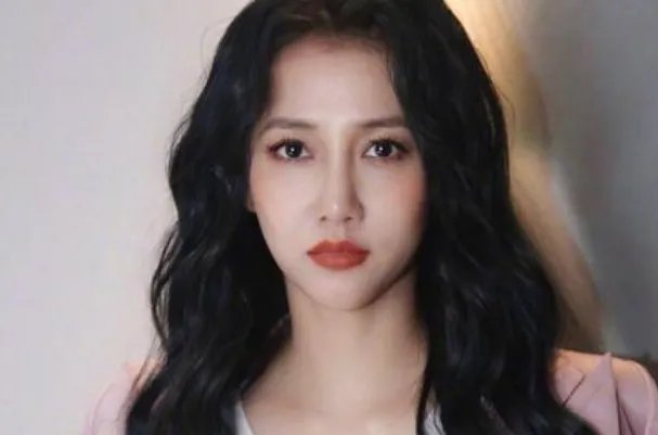 弦子最好听的歌曲top10:《不得不爱》上榜,第二满满回忆