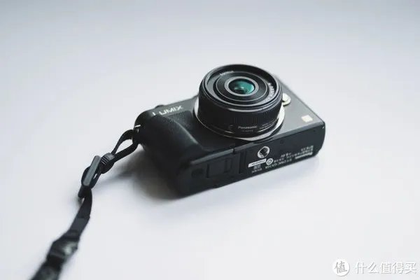 摄影器材 篇一:500元的口袋相机——松下 GX1