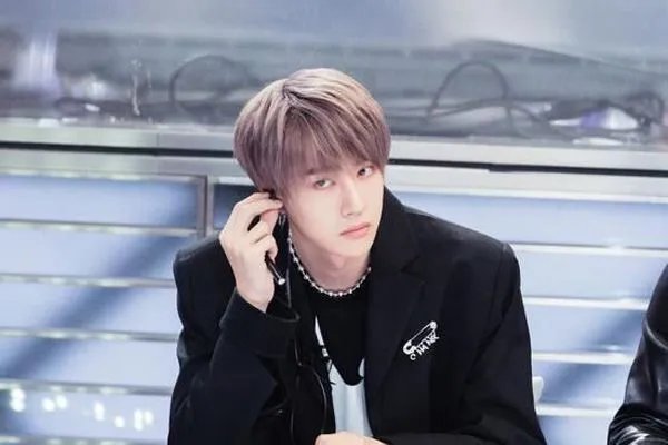 王一博有女朋友是真的吗