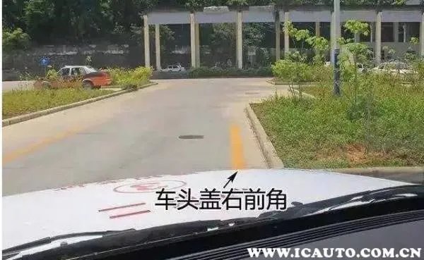 科二曲线行驶怎么看点打方向盘视频科目二侧方停车
