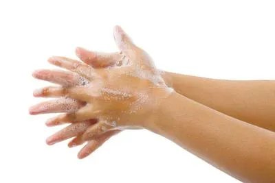 双手遇冷发紫黑是雷诺氏病吗
