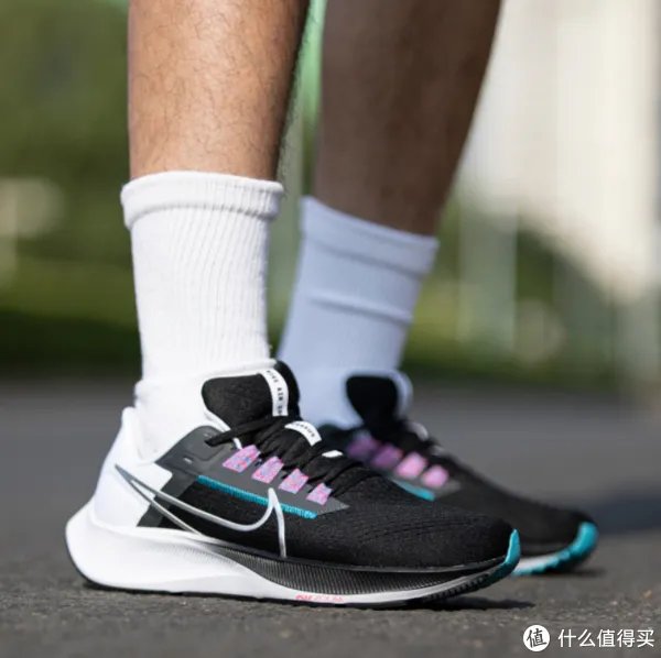 在最好的买鞋季,作为一个Shoe Dog推荐你一定要关注这些“对钩”