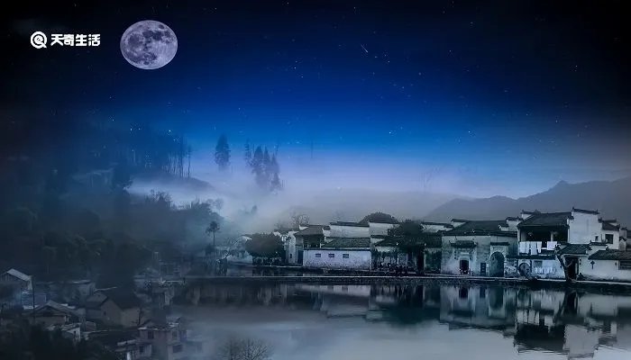 明月别枝惊鹊清风半夜鸣蝉的意思