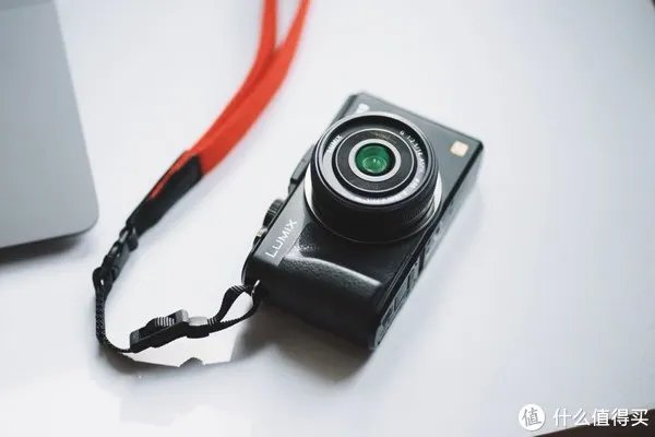 摄影器材 篇一:500元的口袋相机——松下 GX1