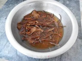 茶树菇鸡汤