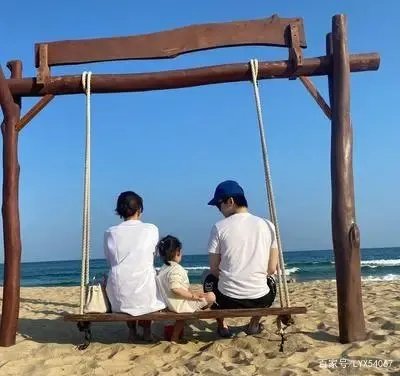 孙怡称看了红趟决定给董子健加鸡腿,背后真相搞怪又甜蜜,你爱了吗?