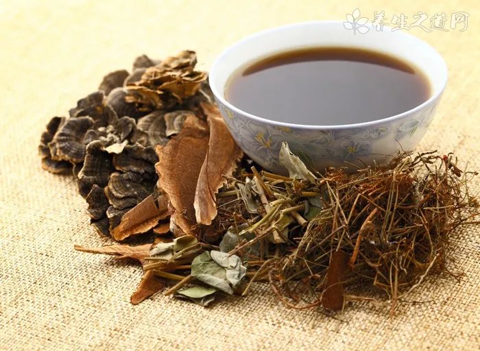 识别真假茜草根