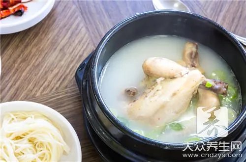 炖老母鸡汤的正宗做法