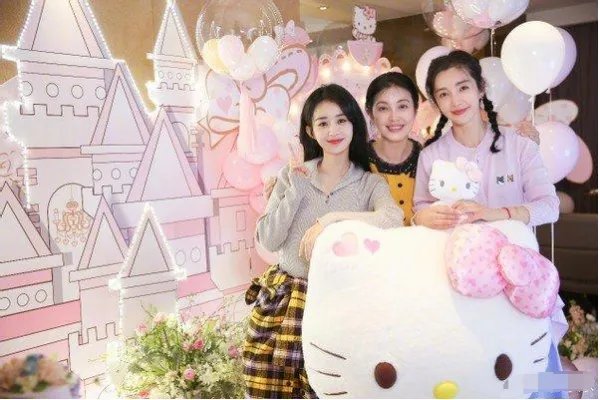 赵丽颖陪李冰冰过生日,你知道她们二人有着怎样的交情吗?