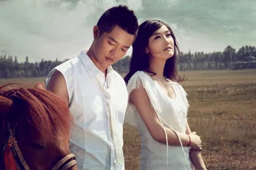 玲花结婚的时候,曾毅为什么哭了?