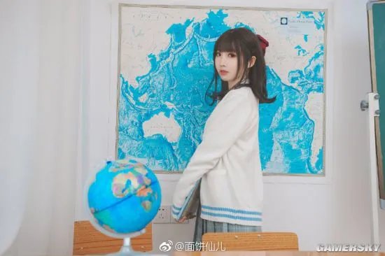 国内COSER推荐：兔女郎让人熟悉 黑丝学姐超级美丽