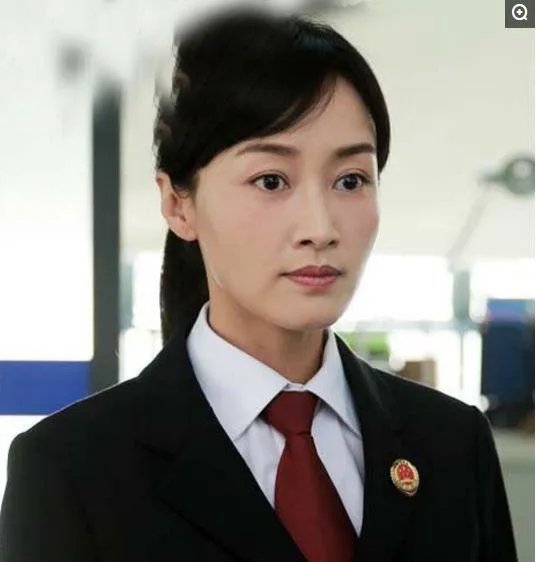 电视剧《重生》女主赵子琪开撕:作为女主没有海报。这件事你怎么看?
