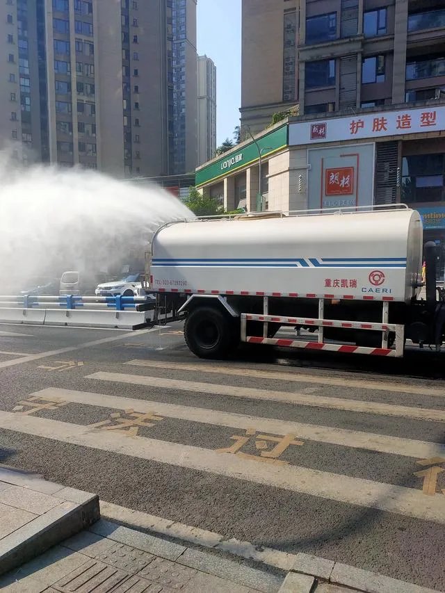重庆高温预警预计气温达到四十℃以上,重庆的崽儿们感受到了吗?