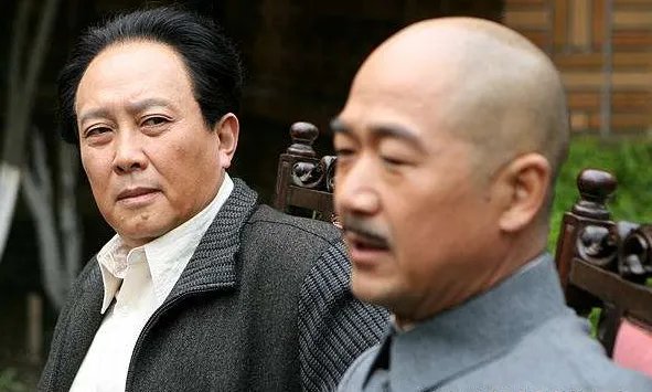 唐国强饰演毛泽东的电视剧,(也包括电影)都有哪些?