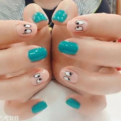 美甲裸粉色款式图片2018 新款裸色美甲图案大全