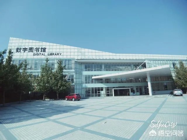 重庆邮电大学的一些专业,为什么录取分数线会超过一本线?