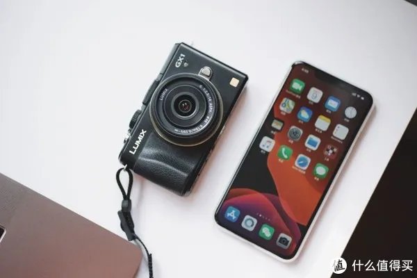 摄影器材 篇一:500元的口袋相机——松下 GX1