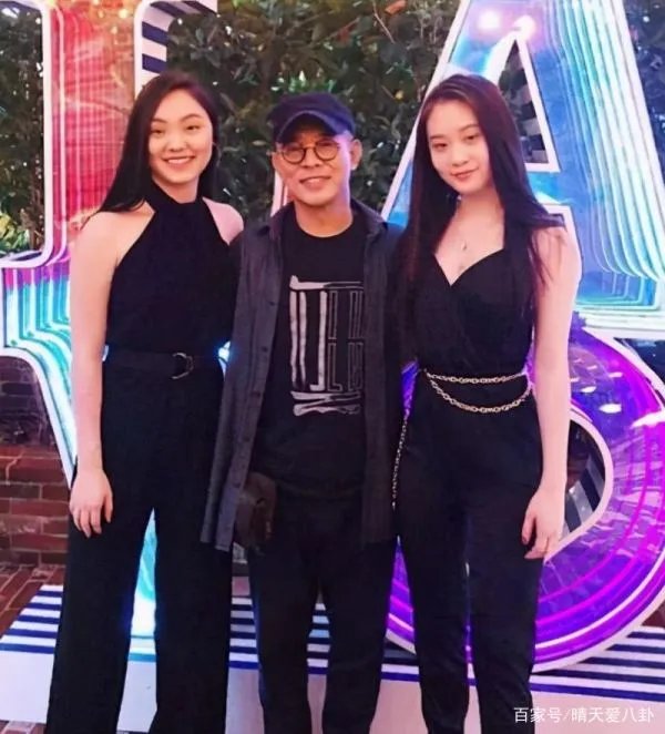 利智离开赌王后,为何与李连杰定“十年之约”,才步入婚姻殿堂?
