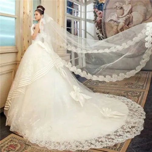 广州婚纱一条街在哪 选购婚纱小常识