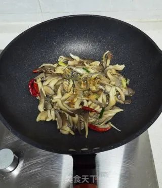 青菜炒蘑菇