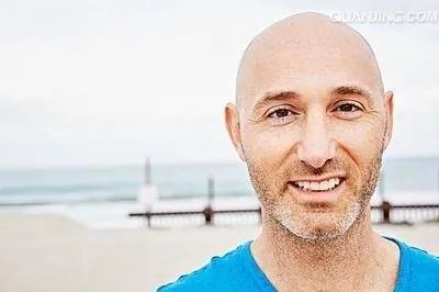 20岁小伙健身半年变秃,竟然和“坚持健身”有关系