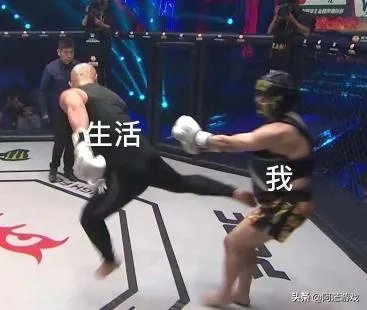 一龙KO药水哥,超过6000万人观看直播,俩人一战创造三个梗,你怎么看?