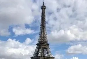 巴黎传出“巨大爆炸声”,具体是什么情况?