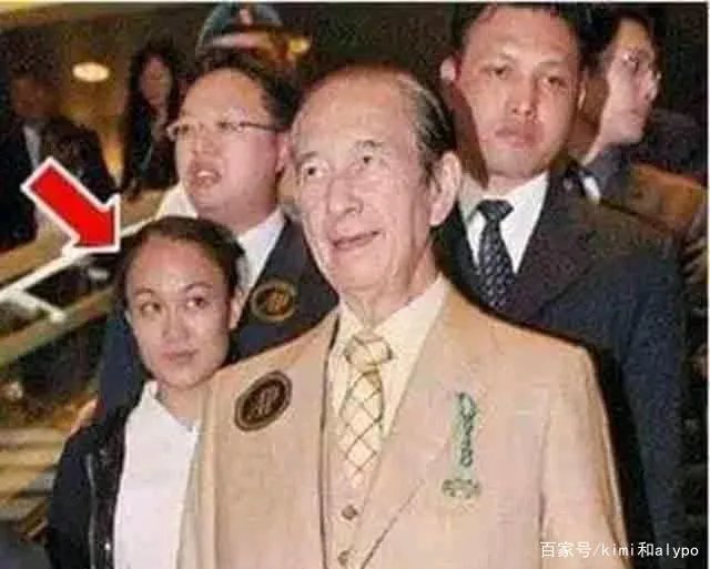 邓咏诗