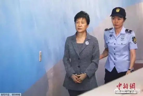 66岁朴槿惠拘捕期限再延长,你认为朴槿惠还要被拘捕多久?