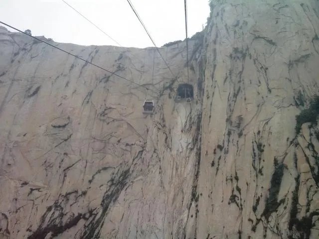 华山为何被称为“奇险天下第一山”?
