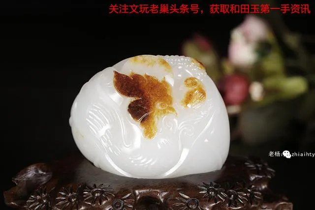 路人捡到玉坠后是应该丢弃,还是应该偷偷佩戴呢?